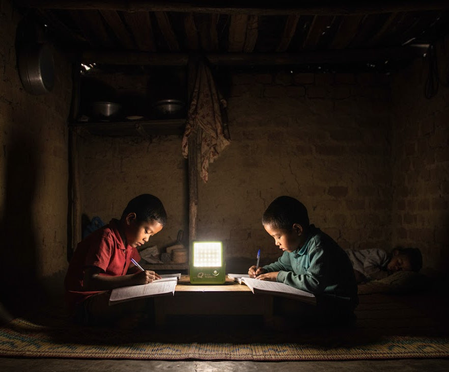 Good Light - Portable Solar Panel Light